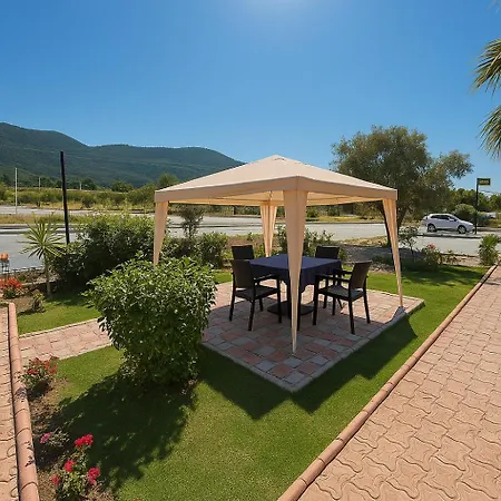 Panorama Oezdere Szálloda Gümüldür